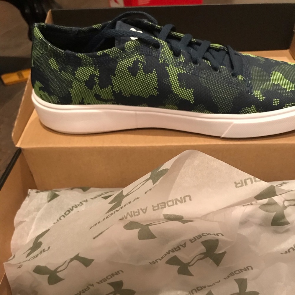 Under Armour boy’s shoes